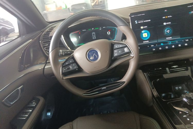 BYD Han 2021 car image #11