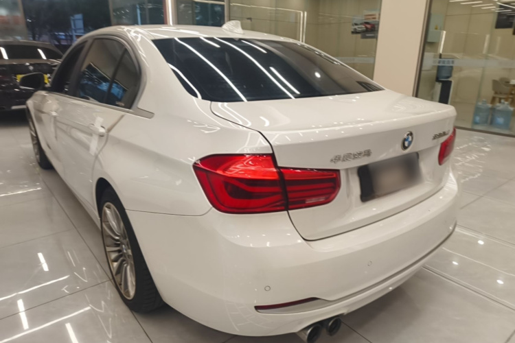 BMW 3 Series 2019 #7 BMW 3 Series 2019 изображение автомобиля #7