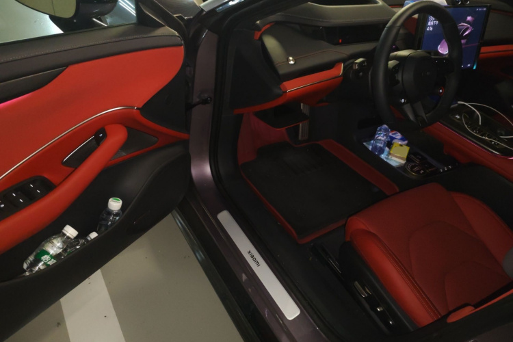 MI SU7 2025 image de voiture #9