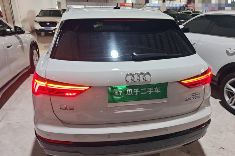 Audi Q3 2022 #4 Audi Q3 2022 car image #4