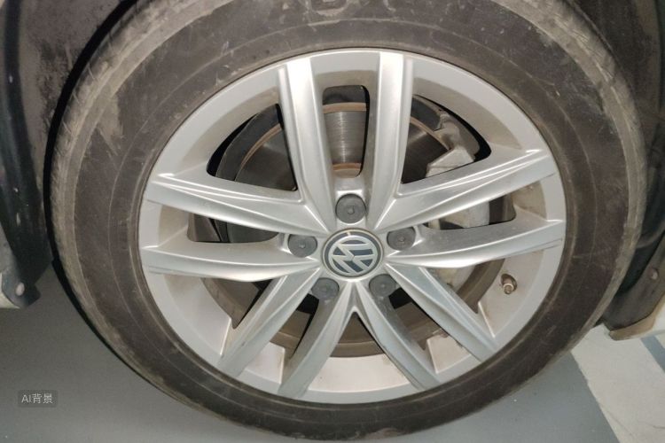 Volkswagen Golf 2019 car image #9