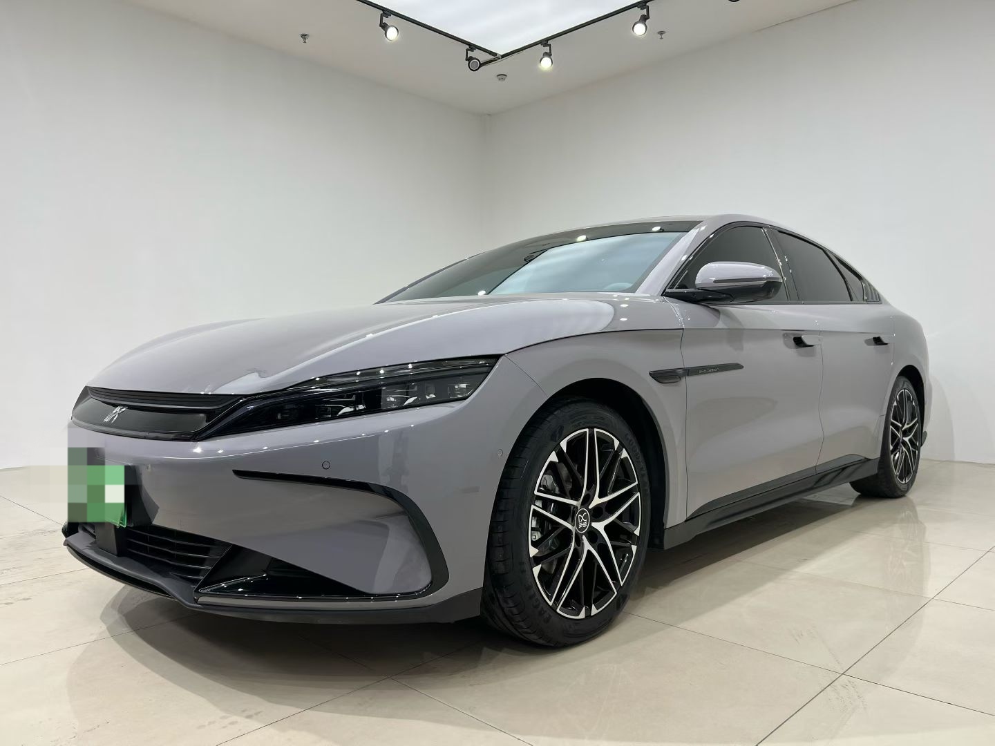 BYD Han 2025 car image 
