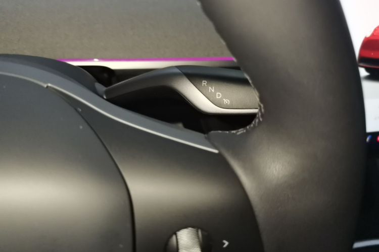 Tesla Model Y 2023 #14 Tesla Model Y 2023 car image #14