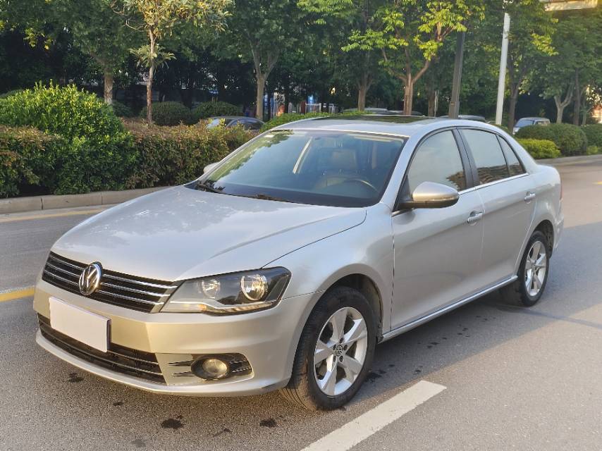Volkswagen Bora 2013 Volkswagen Bora 2013 car image