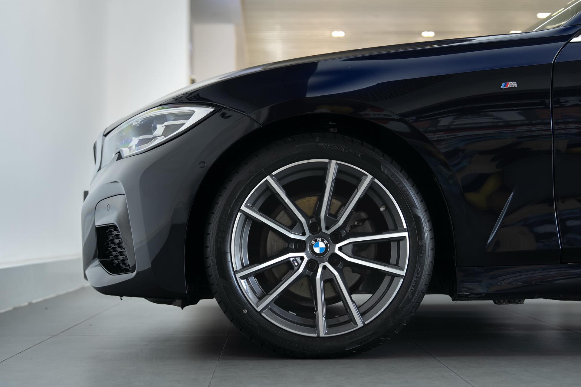 BMW 3 Series 2020 #7 BMW 3 Series 2020 car image #7