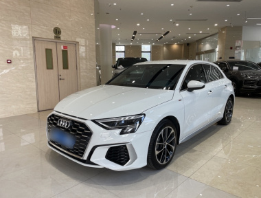 Audi A3 2023 Audi A3 2023 immagine di auto