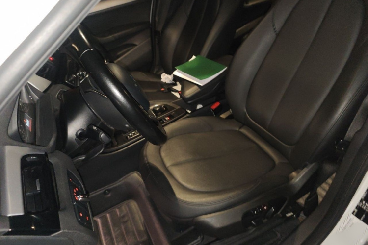 BMW X1 2017 #19 BMW X1 2017 car image #19