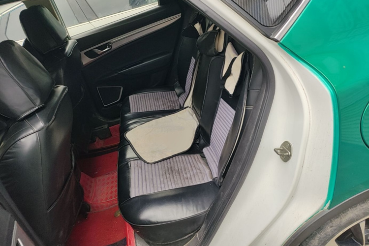 GEELY Emgrand GS 2020 car image #17
