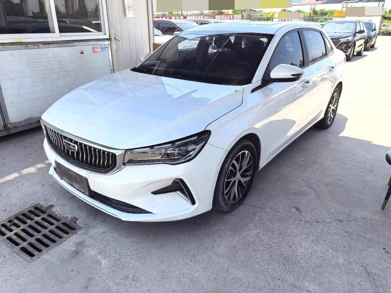 GEELY Emgrand 2023 imagen de coche #2