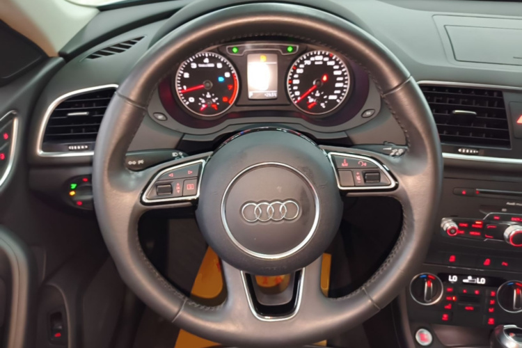 Audi Q3 2017 #15 Audi Q3 2017 car image #15