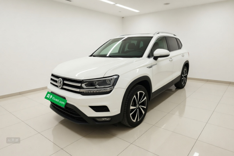 Volkswagen Tharu 2020 car image #2