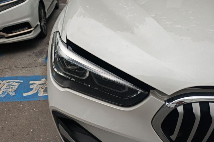 BMW X1 2023 car image #8
