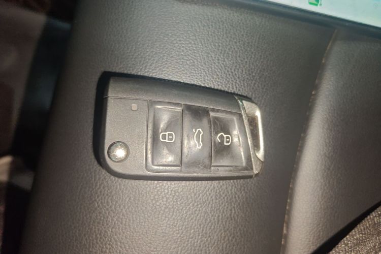 Volkswagen Tharu 2019 car image #9