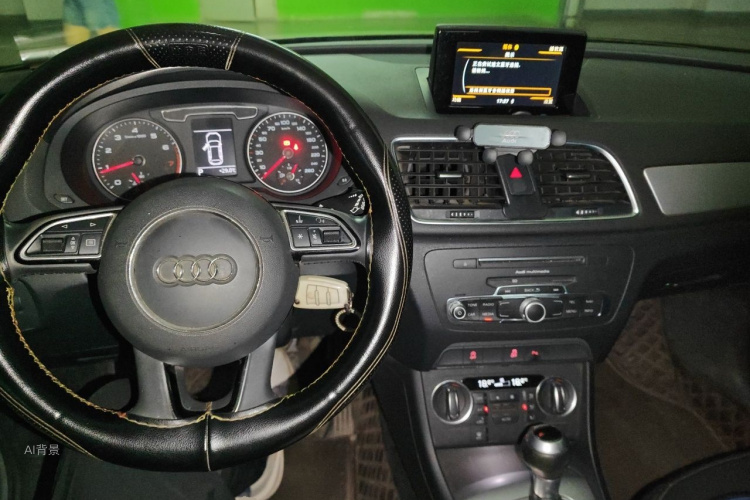 Audi Q3 2019 #11 Audi Q3 2019 car image #11