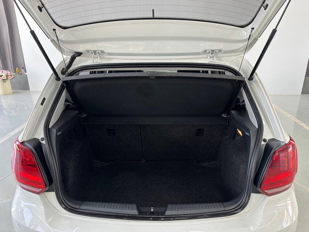 Volkswagen Polo 2016 car image #21