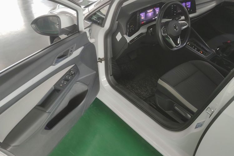 Volkswagen Golf 2021 #16 Volkswagen Golf 2021 car image #16