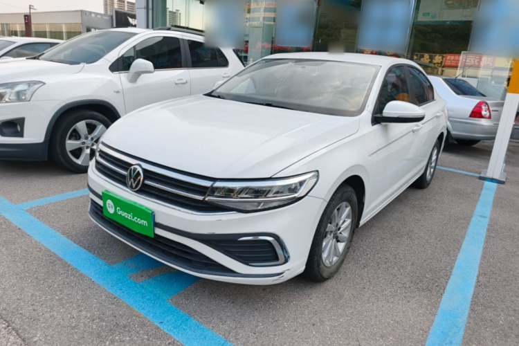 Volkswagen Bora 2024 car image #2