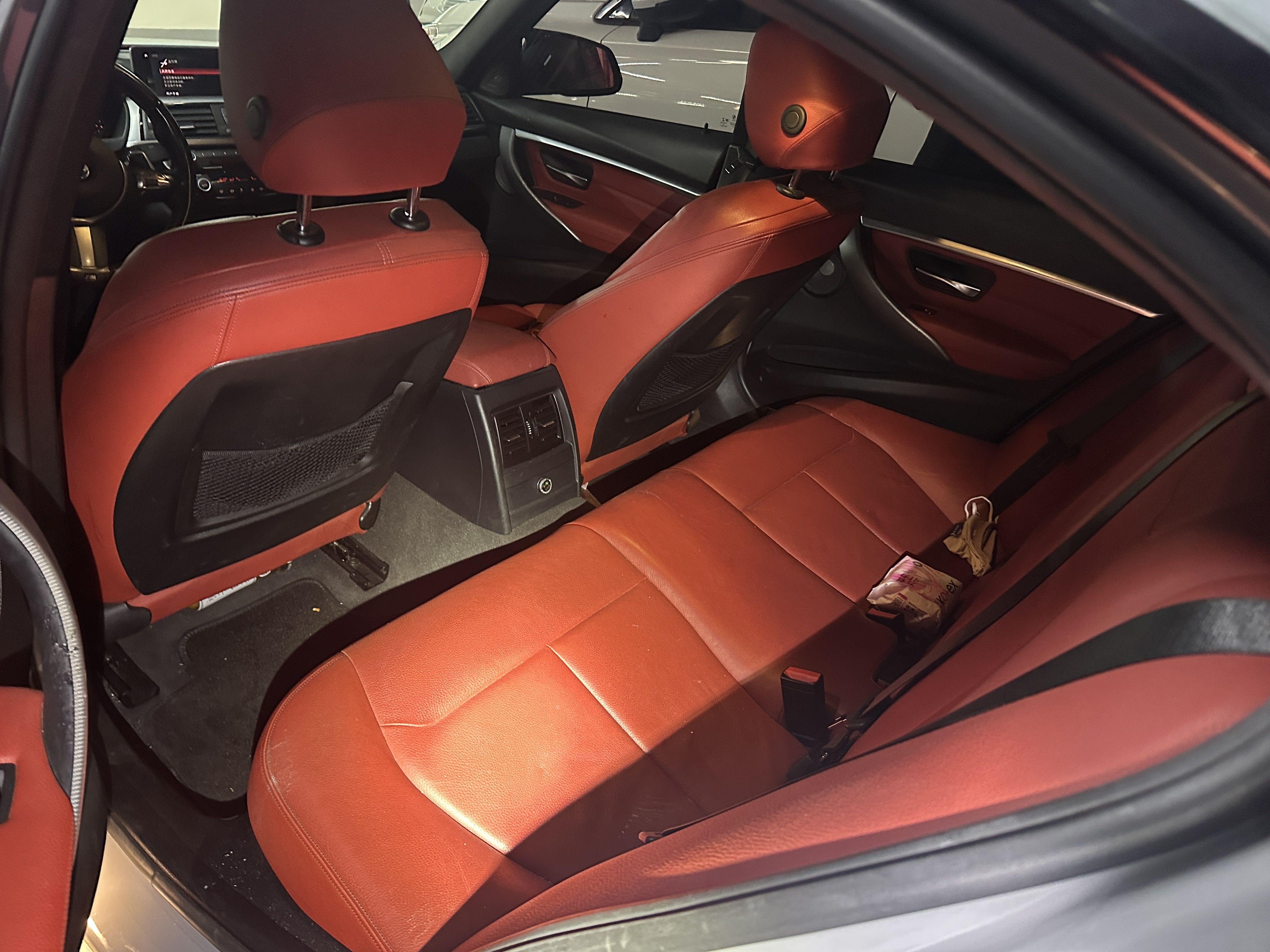 BMW 3 Series 2018 imagen de coche #5