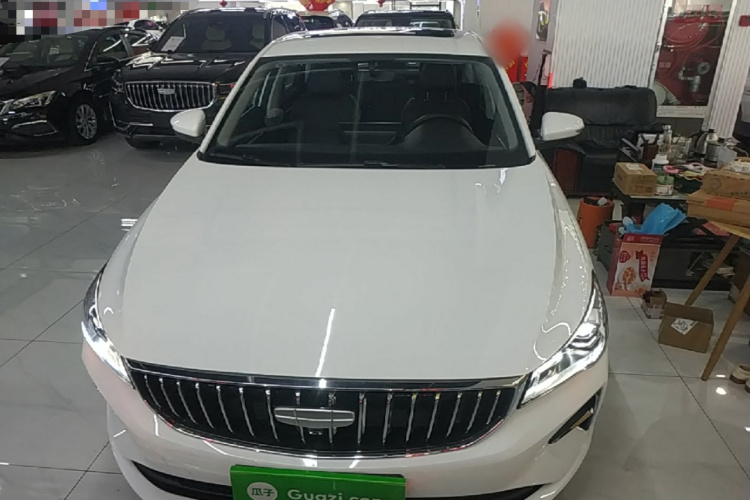 GEELY Emgrand 2025 #3 GEELY Emgrand 2025 car image #3
