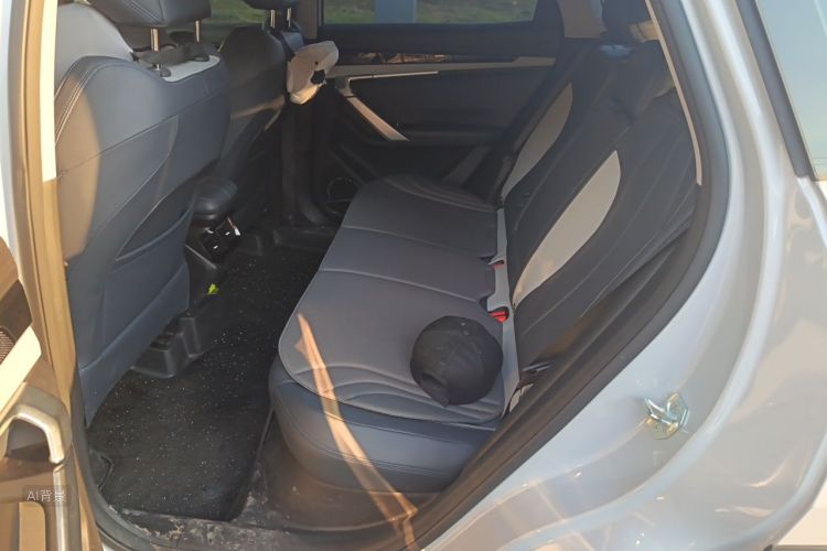 GEELY Boyue L 2024 car image #19