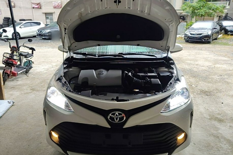 Toyota Vios 2018 immagine di auto #20