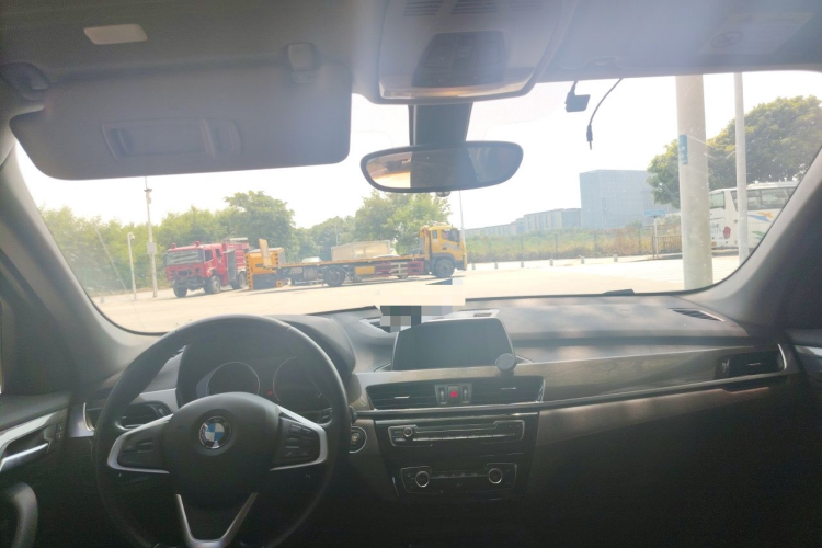 BMW X1 2019 immagine di auto #16