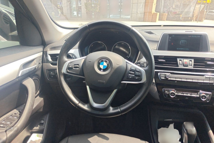 BMW X1 2019 #12 BMW X1 2019 car image #12