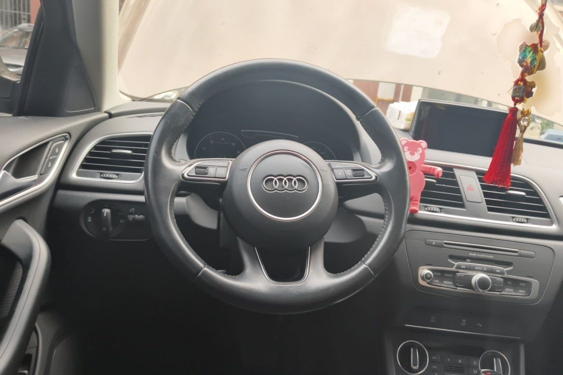 Audi Q3 2017 #22 Audi Q3 2017 car image #22