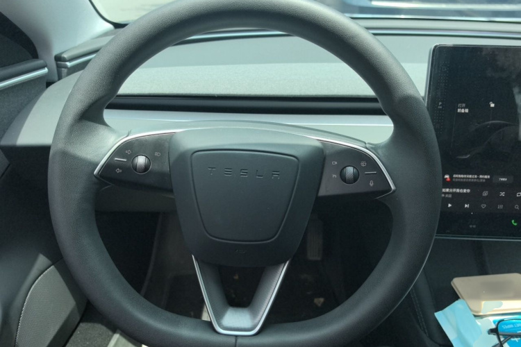 Tesla Model 3 2023 #15 Tesla Model 3 2023 car image #15