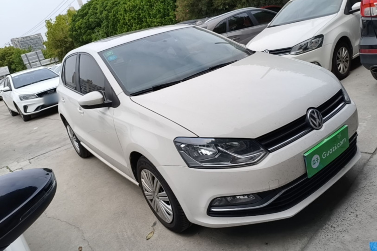 Volkswagen Polo 2019 car image #4