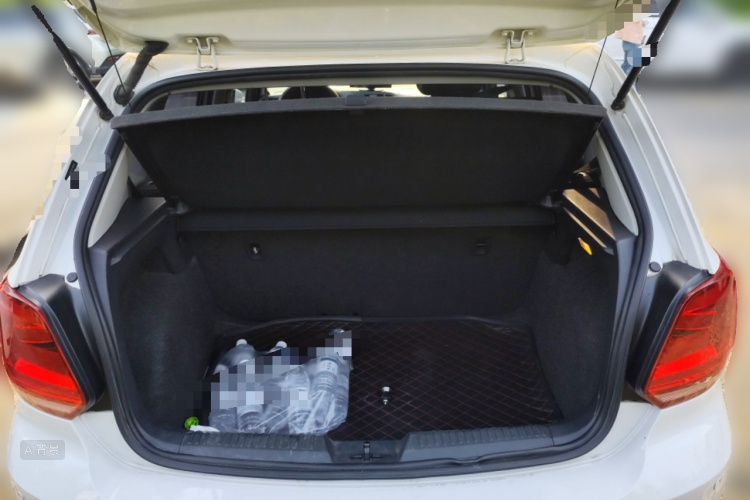 Volkswagen Polo 2016 imagem de carro #21