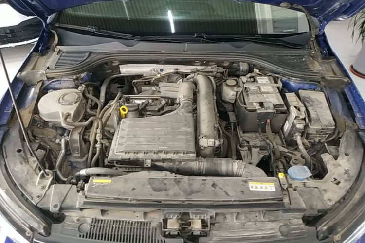 Volkswagen Golf 2021 car image #20