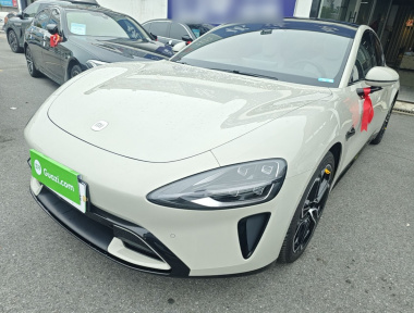 MI SU7 2025 car image 