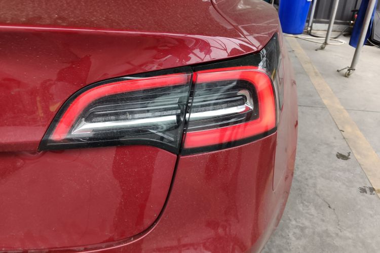 Tesla Model 3 2020 car image #8
