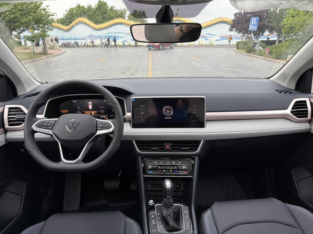 Volkswagen Tharu 2026 صورة سيارة #11