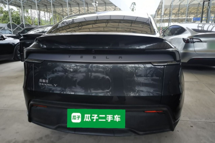 Tesla Model Y 2025 #6 Tesla Model Y 2025 imagem de carro #6