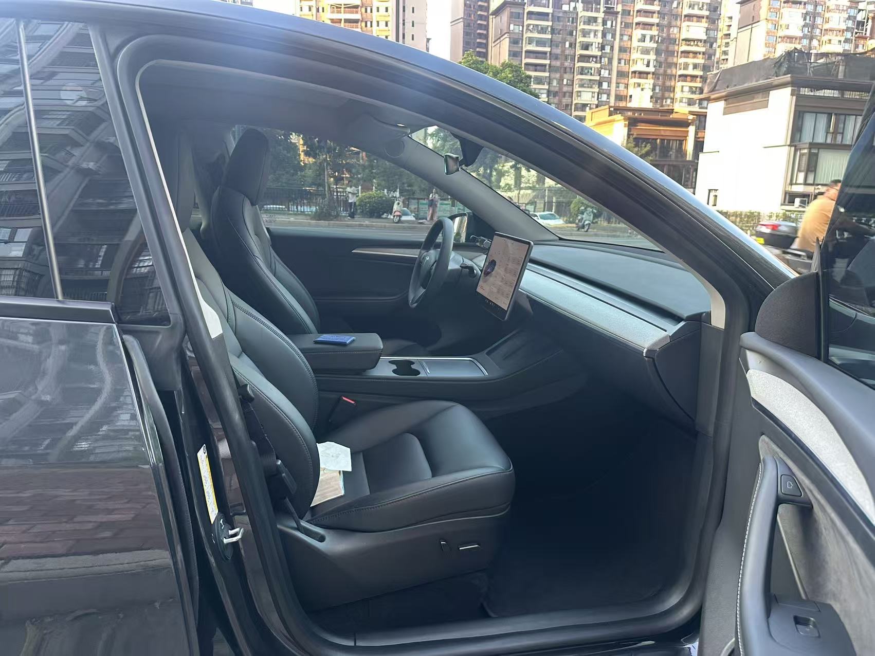 Tesla Model Y 2024 #3 Tesla Model Y 2024 imagen de coche #3