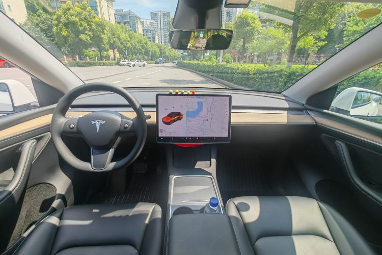 Tesla Model Y 2021 #13 Tesla Model Y 2021 immagine di auto #13