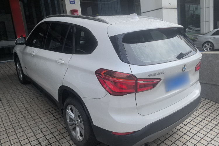 BMW X1 2017 #5 BMW X1 2017 car image #5