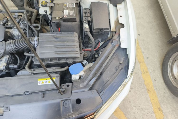 Volkswagen Bora 2021 car image #25