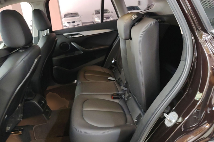 BMW X1 2017 #17 BMW X1 2017 car image #17