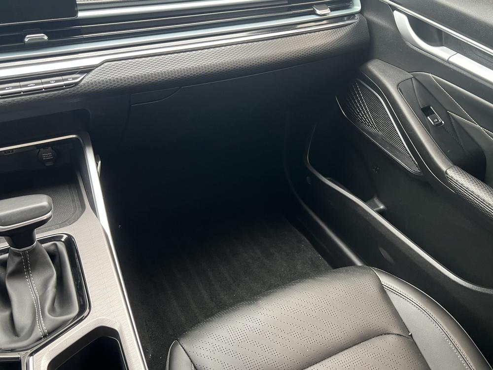 GEELY Emgrand 2021 #3 GEELY Emgrand 2021 car image #3