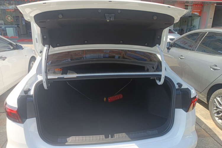 2025 #19 2025 immagine di auto #19