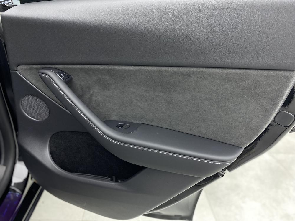 Tesla Model Y 2023 #16 Tesla Model Y 2023 car image #16
