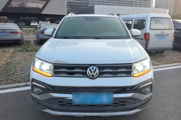 Volkswagen T-Cross 2020 immagine di auto #3