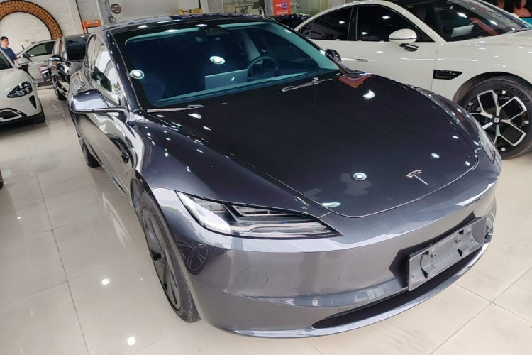 Tesla Model 3 2024 #4 Tesla Model 3 2024 car image #4