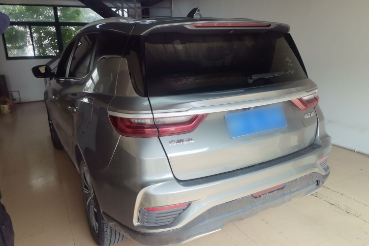 GEELY Vision X6 2020 immagine di auto #5