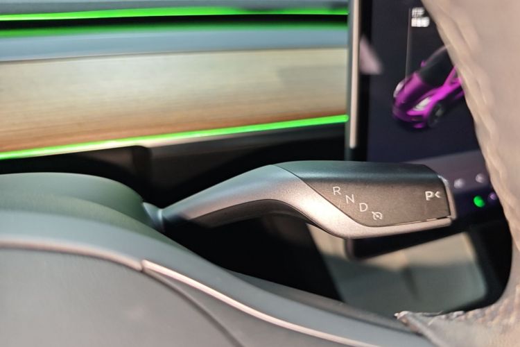 Tesla Model 3 2021 #14 Tesla Model 3 2021 car image #14