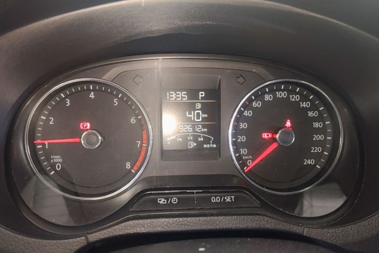 Volkswagen Polo 2018 car image #16