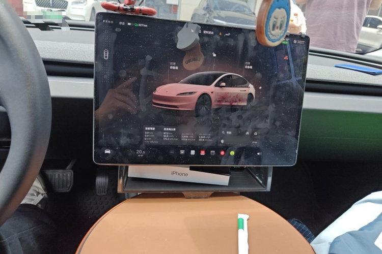 Tesla Model 3 2024 #17 Tesla Model 3 2024 car image #17